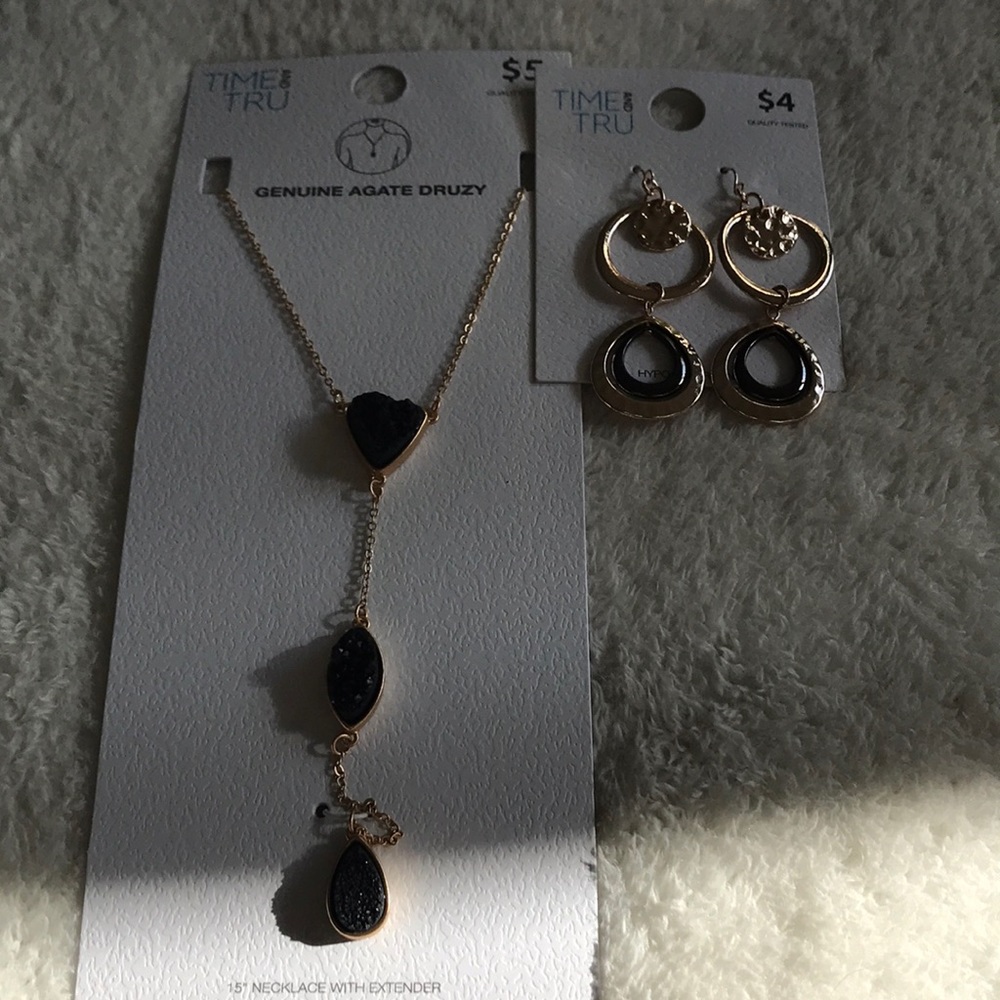 Brand new Necklace and Earring Set